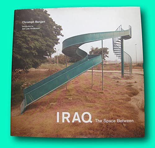 Rare SIGNED - IRAQ the space between by Christoph Bangert - 2007 1st HCDJ photography [Hardcover] unknown