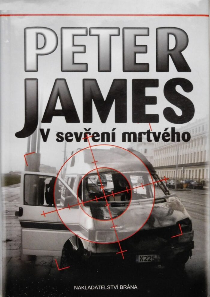V sevření mrtvého