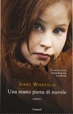 Una mano piena di nuvole