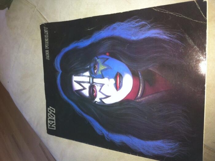 Kiss. Ace Frehley. [Songs performed by the group " Kiss " .] < Words and music by Ace Frehley [and others. With portraits]. >
