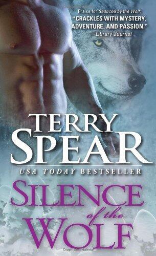 Silence of the Wolf (Heart of the Wolf) by Terry Spear