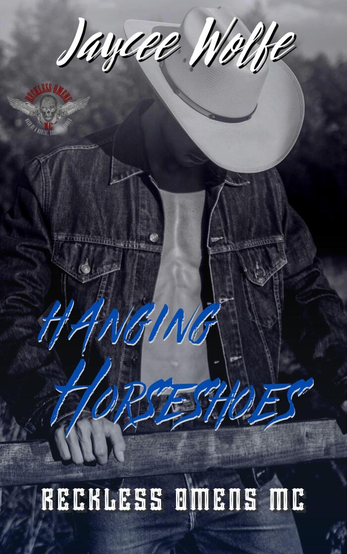 Hanging Horseshoes: Reckless Omens MC Book 6