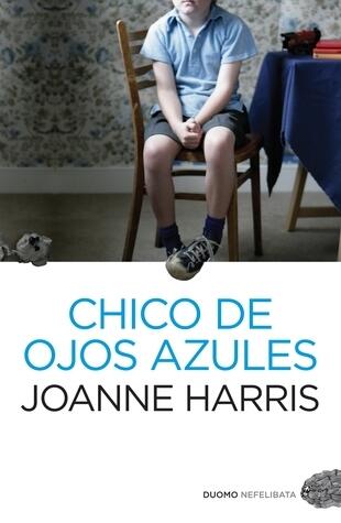 Chico de ojos azules