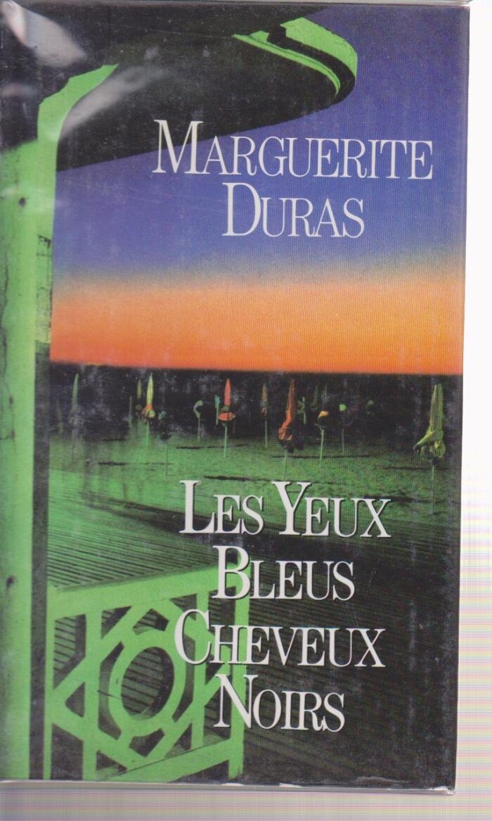 Les Yeux bleus cheveux noirs