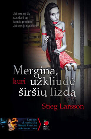 Mergina, kuri užkliudė širšių lizdą