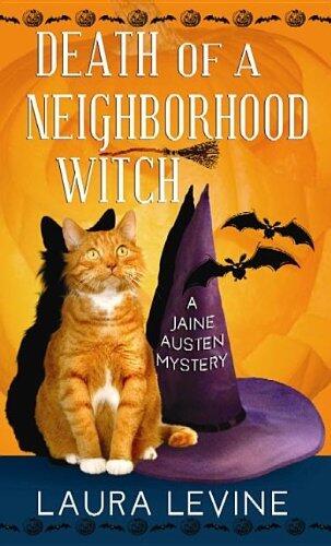 By Laura Levine - Death of a Neighborhood Witch (Jaine Austen Mysteries) (Large Print Edition) (2013-01-16) [Library Binding]