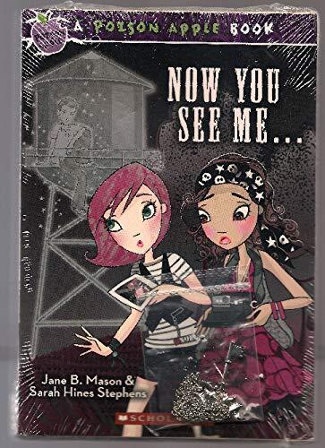 A Poison Apple Book value pack: "Now you see me..." and "Midnight Howl"