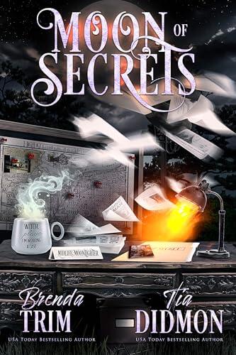 Moon of Secrets: Paranormal Women's Fiction: Supernatural Midlife Moonlighter