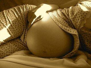 Pregnancy guide - Learn how to eat right, manage your pregnancy, health consideration during pregnancy and much much more!