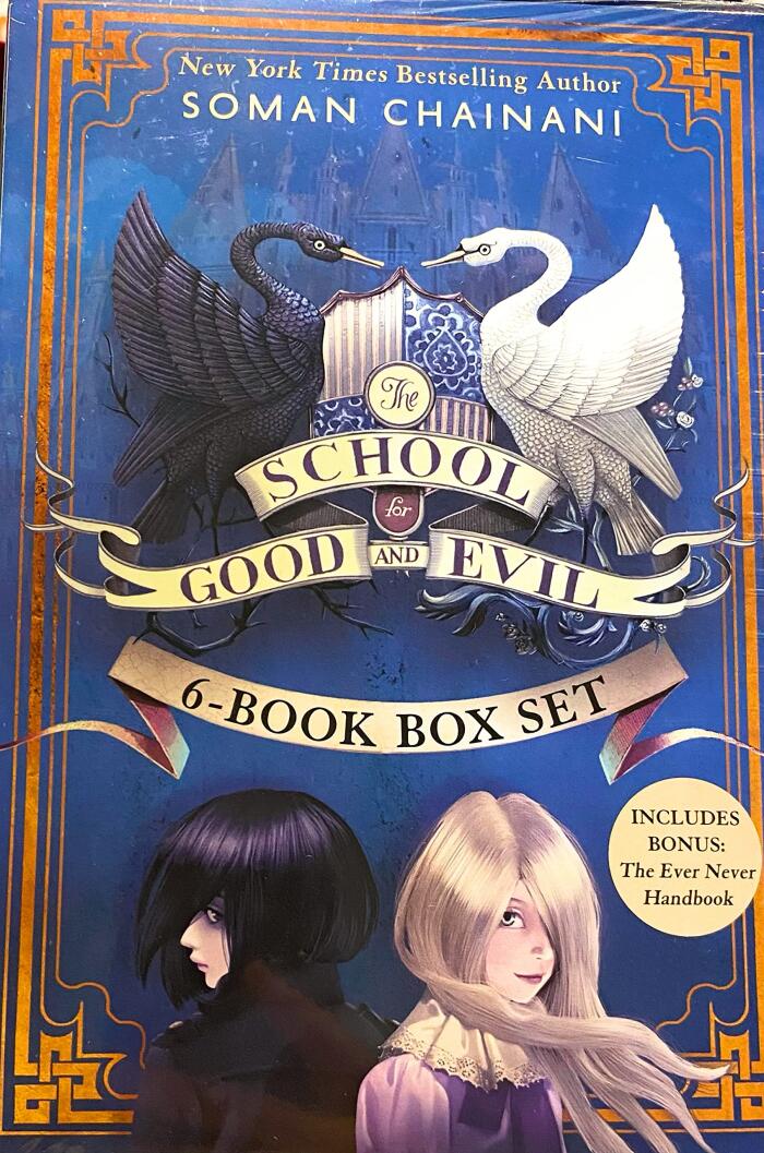 The School for Good and Evil (6-Book Box Set: Books 1-6) (Includes Bonus: The Ever Never Handbook)