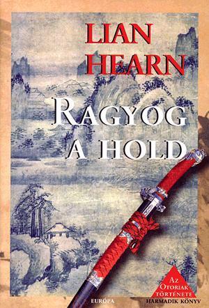 Ragyog a Hold