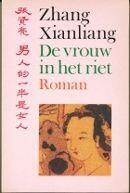 De vrouw in het riet