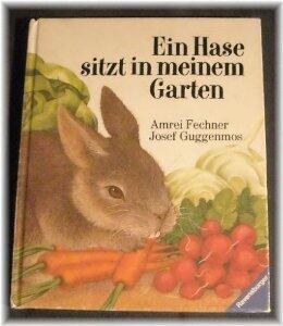 Ein Hase sitzt in meinem Garten