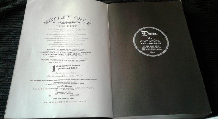 Motley Crue: The Dirt - Confessions of the World's Most Notorious Rock Band