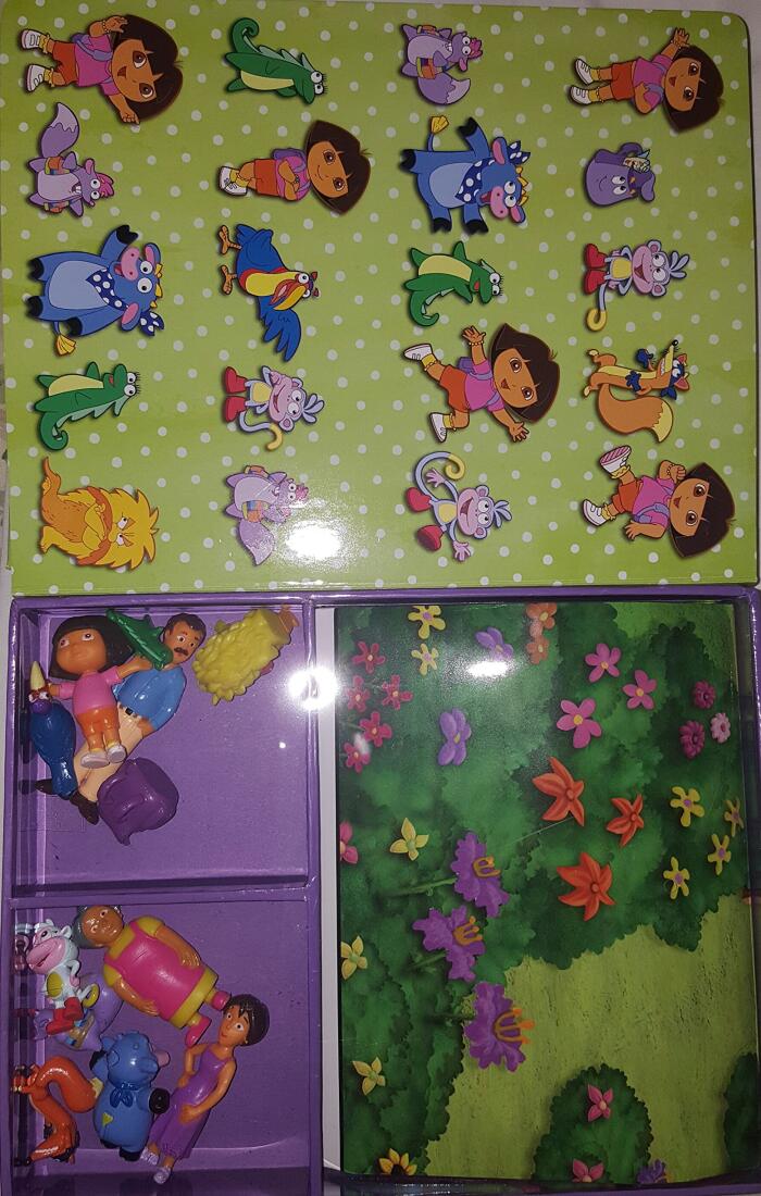 Dora the Explorer Cuentos y Figuritas